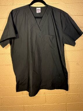 Men's Black V-Neck Medical Scrub Top - Unbranded